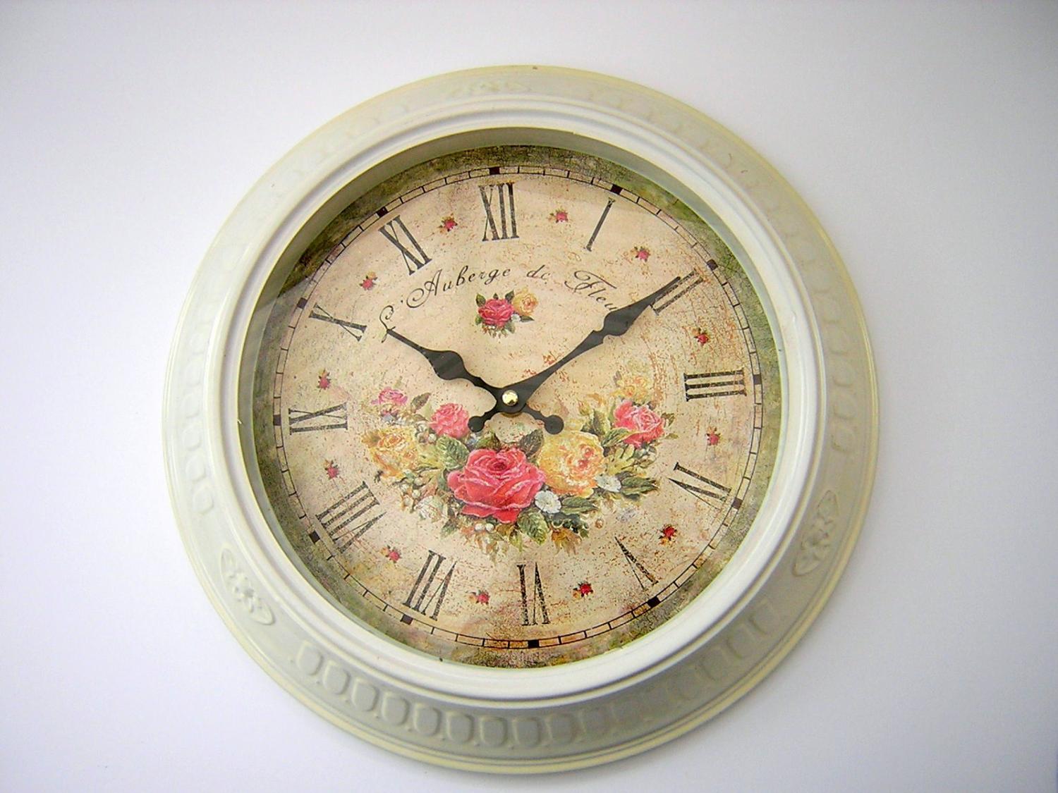 L'Auberge de Fleurs Clock